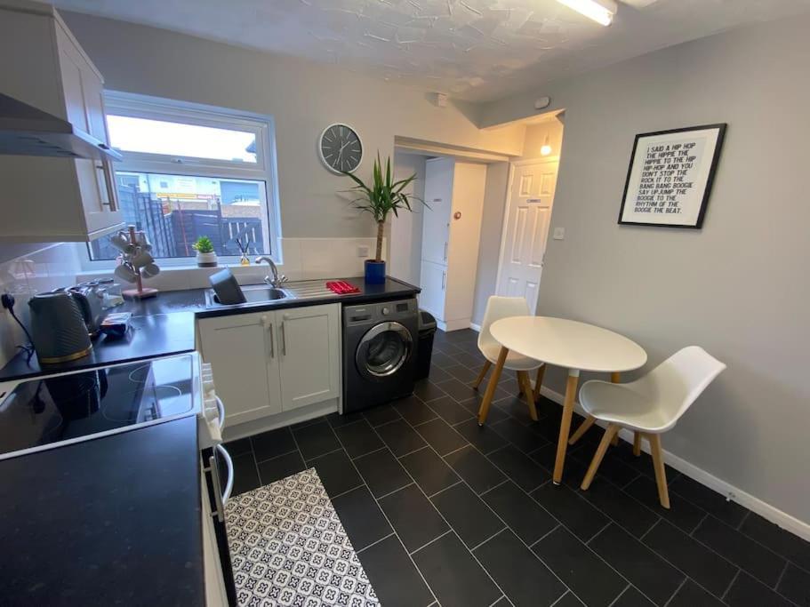 Вілла Seaside 2 Bed Townhouse, Near Cleethorpes Station Екстер'єр фото